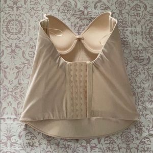Nude strapless bustier